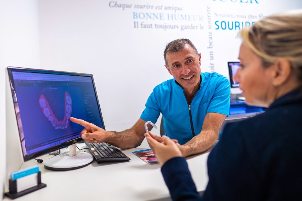 Contention orthodontique fixe ou amovible – Cabinet Guedj