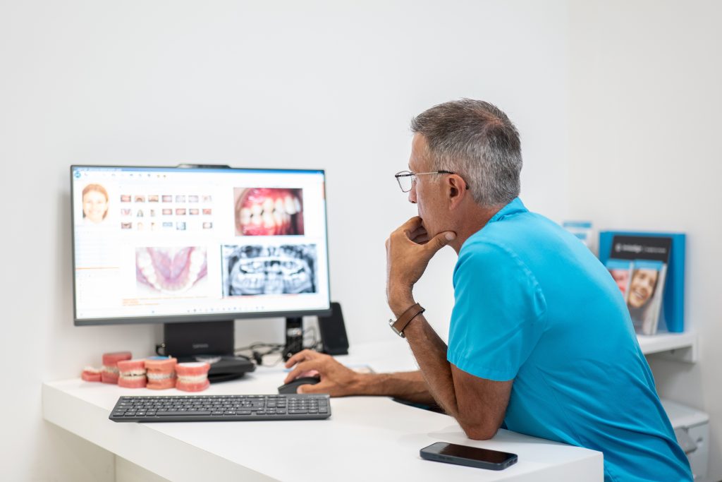 Reprise traitement orthodontique adulte – Guide et solutions